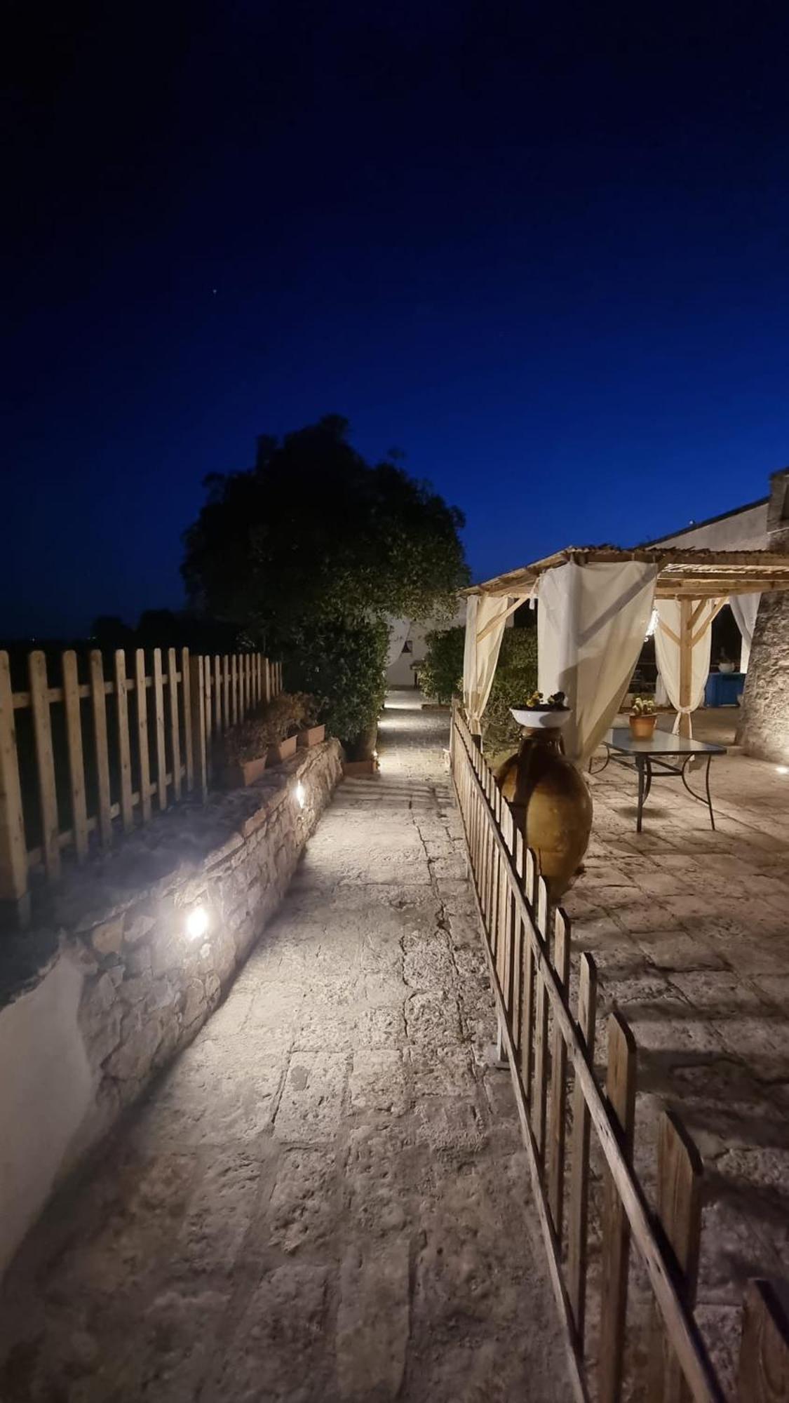 Valle D'Itria Trulli E Alcova Mikael Cisternino Eksteriør bilde