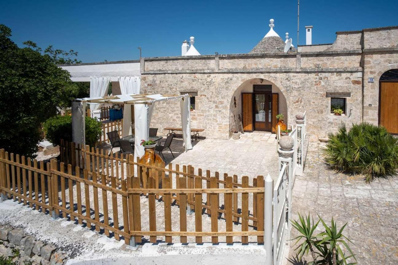 Valle D'Itria Trulli E Alcova Mikael Cisternino Eksteriør bilde